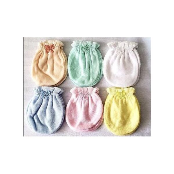 SOLID COLOUR NEWBORN MITTENS - Image 3