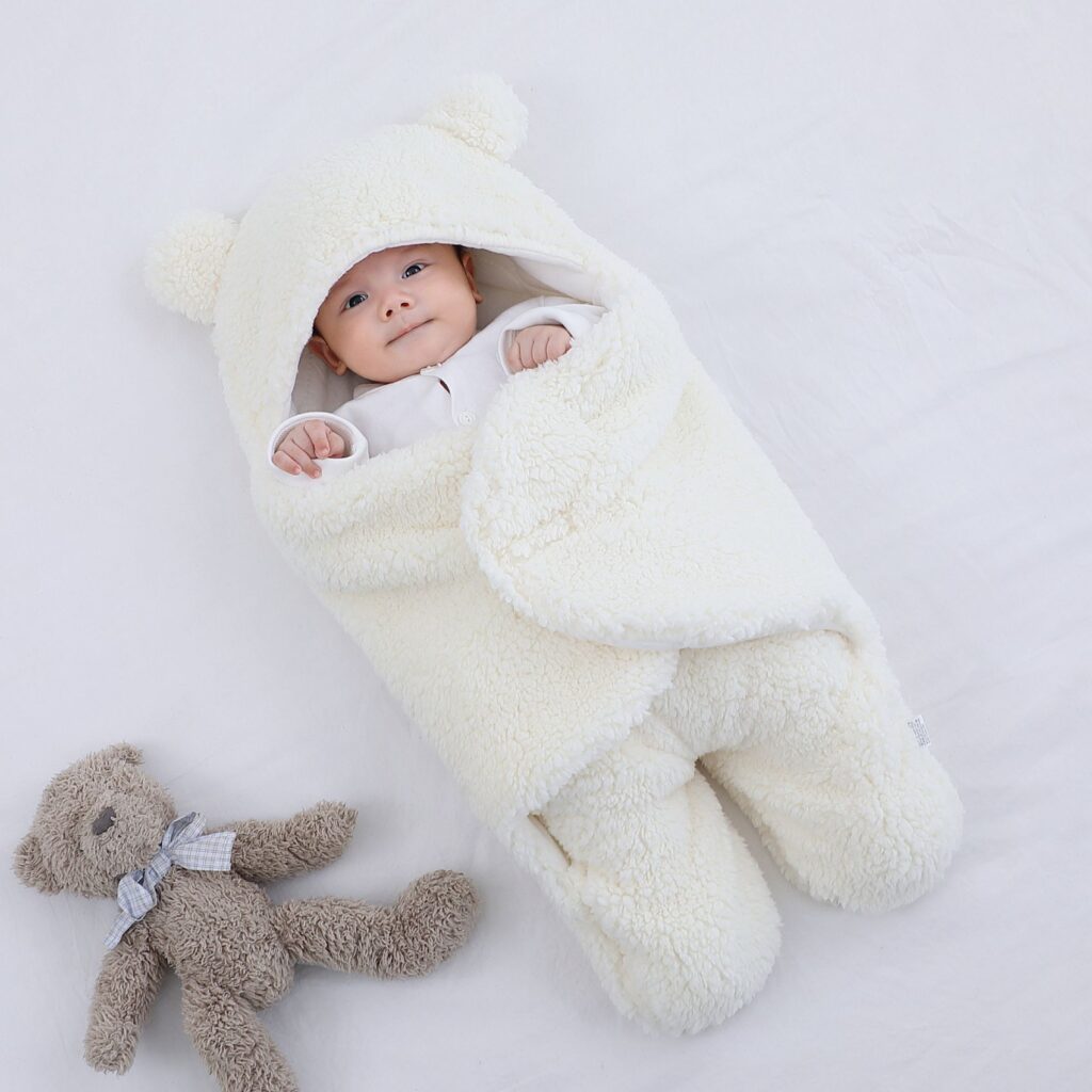 BABY SWADDLE / SLEEPING BAG-WHITE6M