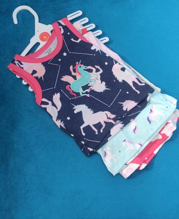 5PCS ANIMATED VESTS GIRLS-6M